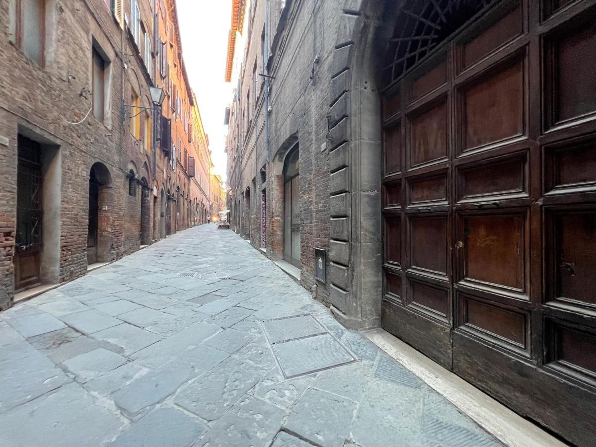 Casa Conti-Nearby Piazza Del Campo Lägenhet Siena Exteriör bild